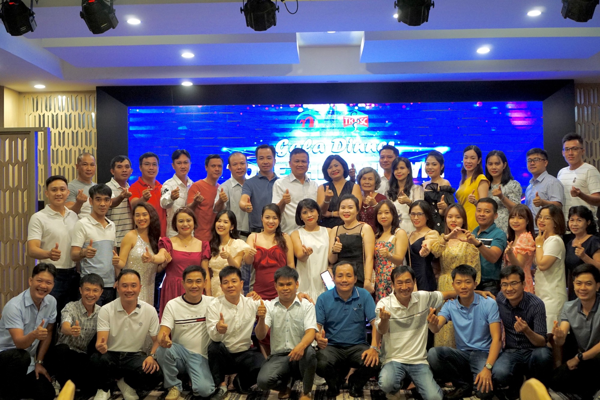 CBCNV công ty tham quan du lịch Phú quốc năm 2022
